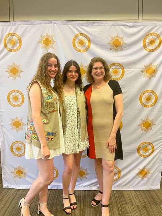 Meslissa and daughters